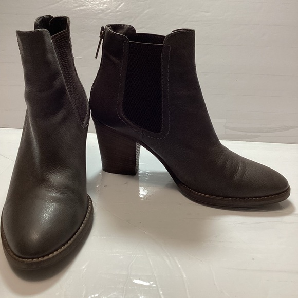 Aquatalia Dark Brown Ankle Boots Size 8 - Picture 7 of 8